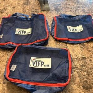 NEW W/OUT Tags Carnival VIFP Club Navy Toiletry Bag Set